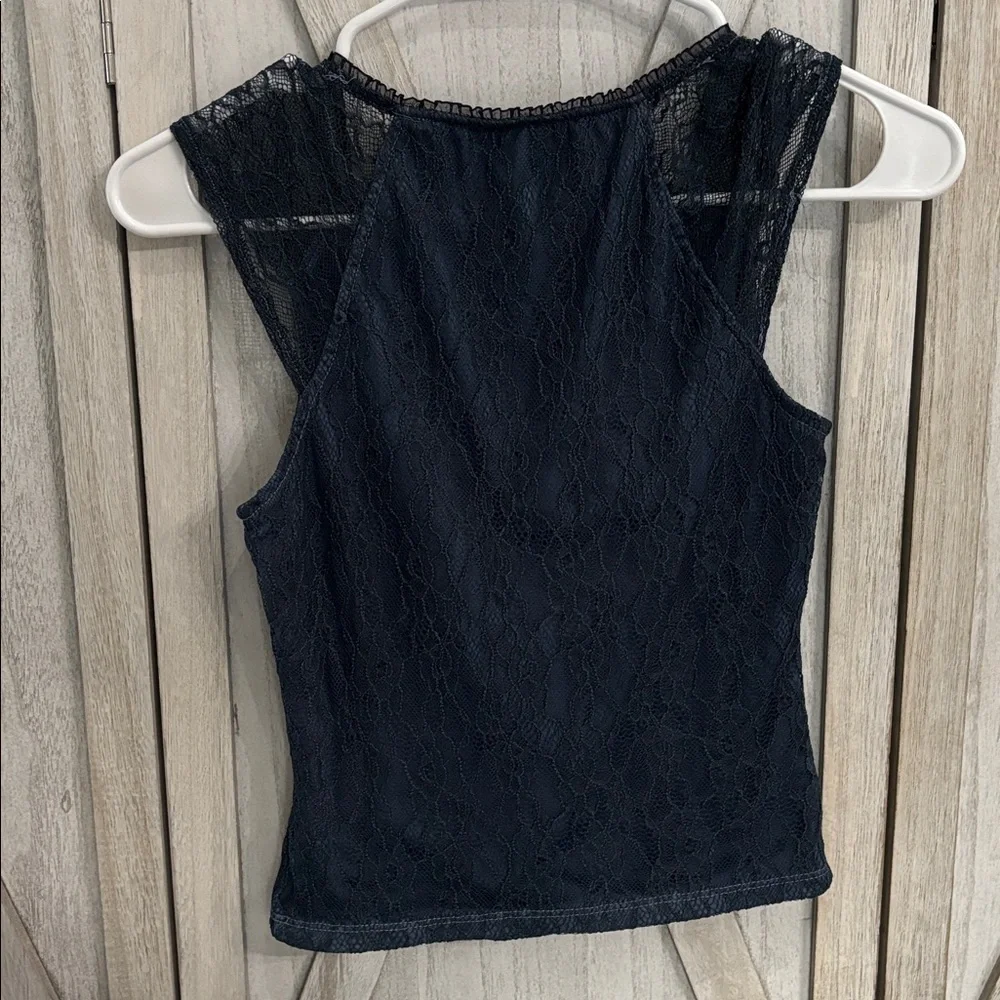 Dusty Blue Lace Sleeveless Top - Picture 4 of 6